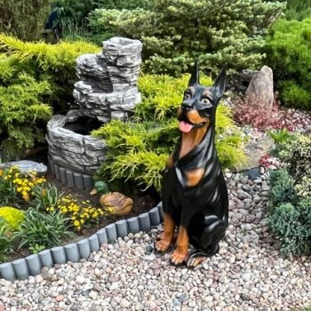 Sodo-dekoracija-ŠUO-Dobermanas