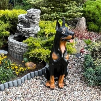 Sodo-dekoracija-ŠUO-Dobermanas